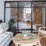 1er étage Piéton Place De La Pierre Appartement *