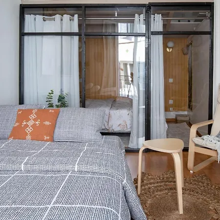 1er Etage Pieton Place De La Pierre