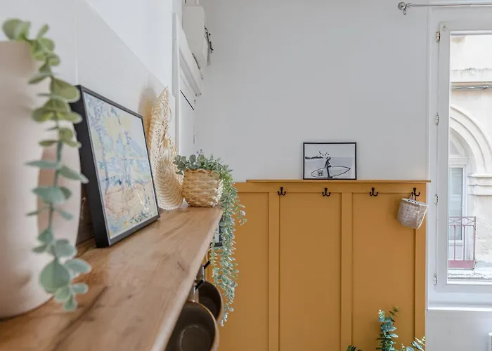 1er Etage Pieton Place De La Pierre Apartment