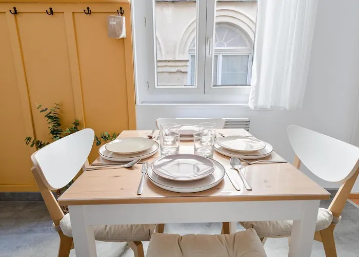 1er Etage Pieton Place De La Pierre Apartment Valence (Drome)