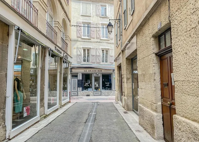 1er Etage Pieton Place De La Pierre Apartment *